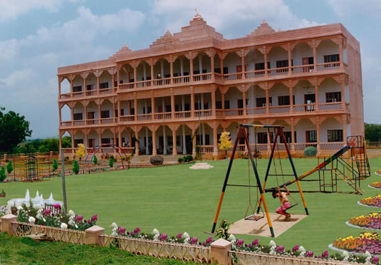 Maharishi Vidya Mandir of Khargone